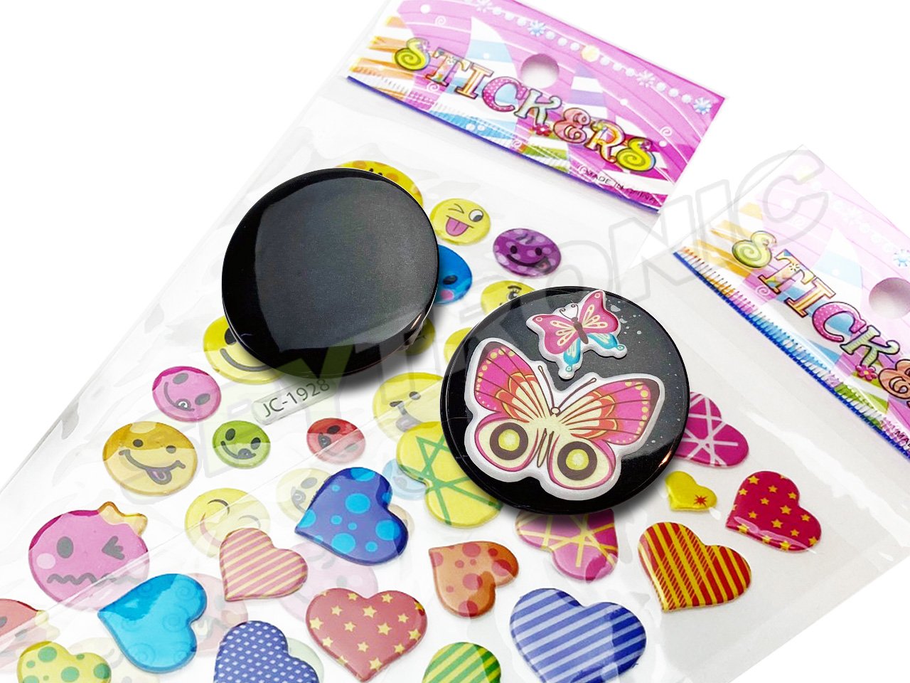 Enregistreur vocal sous forme d’une épinglette / macaron 38
