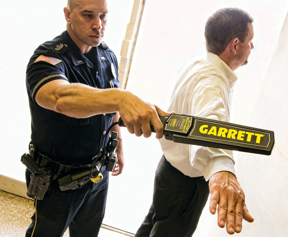 Super Scanner V: The Garrett Portable Metal Detector